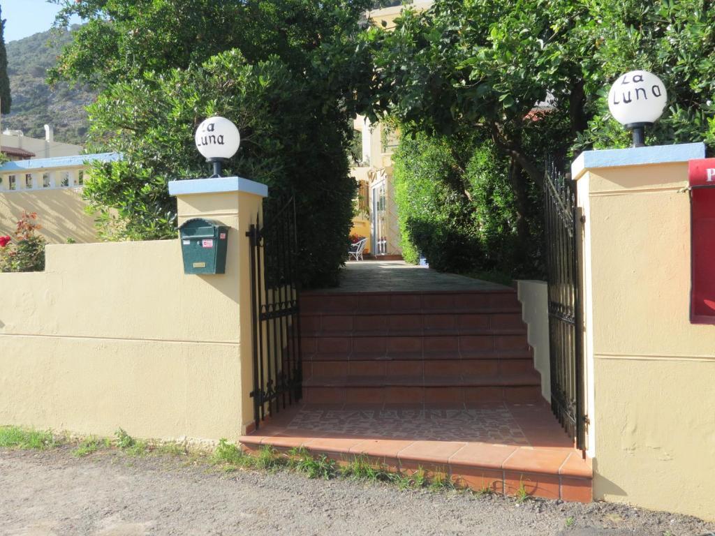 La Luna Apartments Stalida Exterior photo
